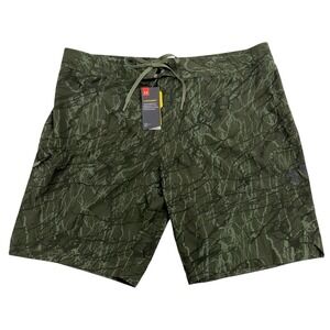Under Armor Men's Size 42 Dark Green Swim Bottoms Board Shorts NWT